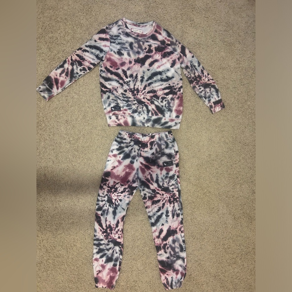 abercrombie kids Girls Size 13/14 Tie Dye Sweatshirt and Sweatpants Set